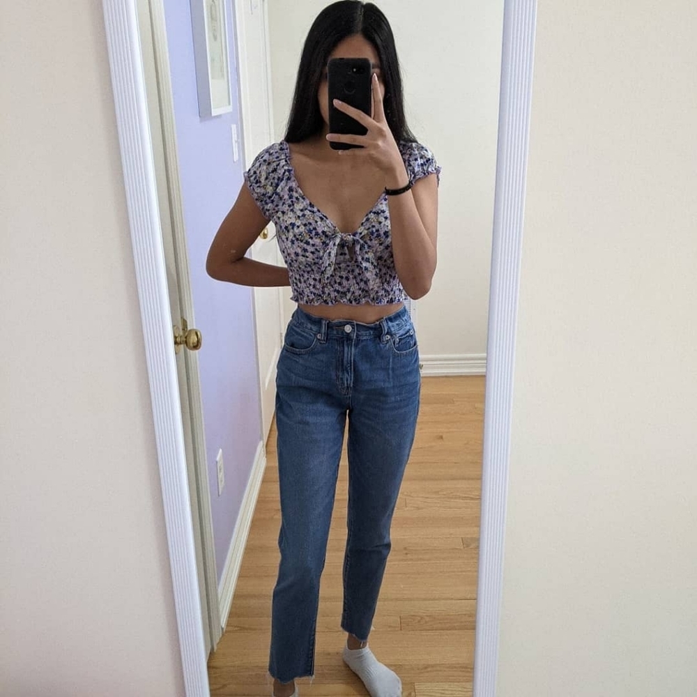 American Eagle Mom Jeans